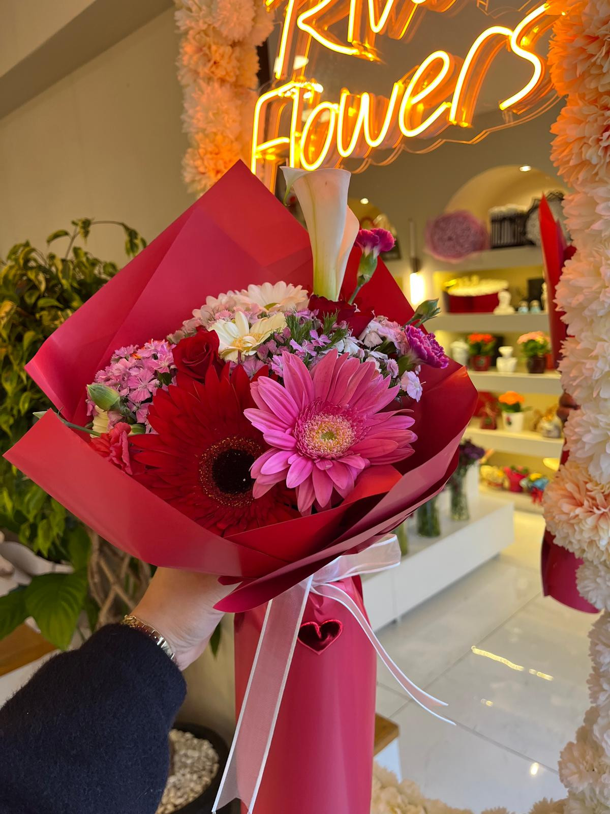 Renkli Gerberalar Papatya Ve Hüsnüyusuf Buketi