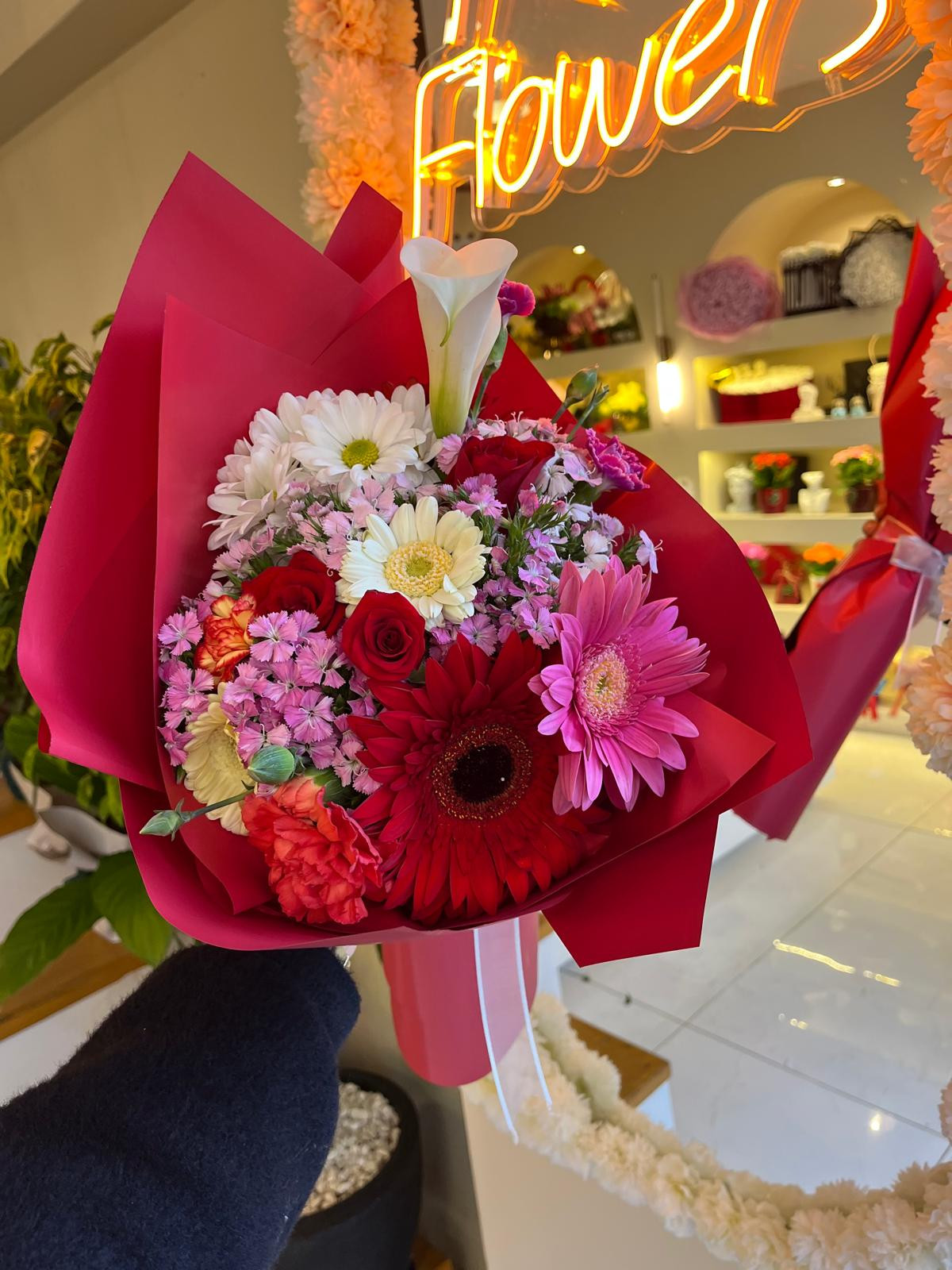 Renkli Gerberalar Papatya Ve Hüsnüyusuf Buketi küçük resim 2