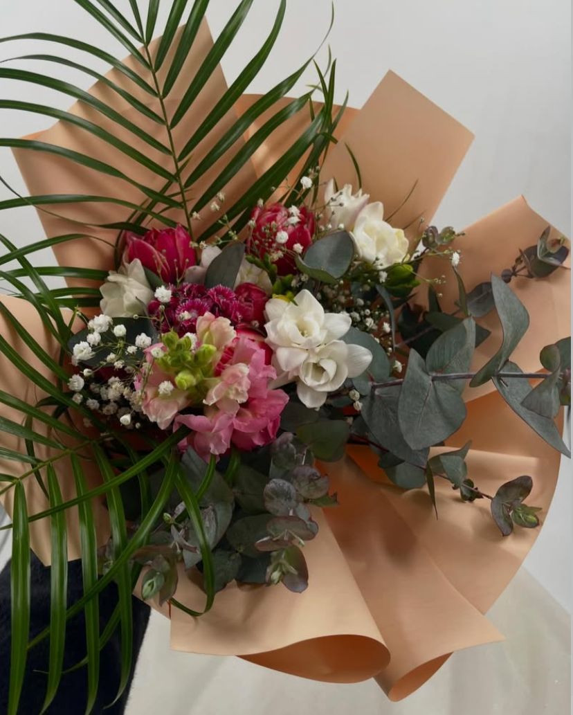 Karışık Mevsim çiçeği Buketi